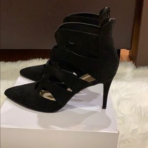 Nine West Strappy Heels “FESTIVE”